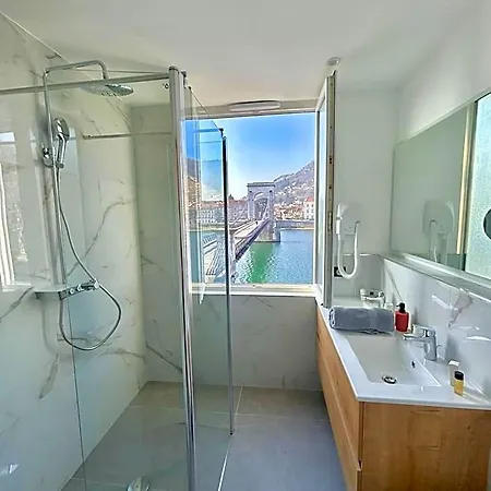 Les Deux Coteaux 3*