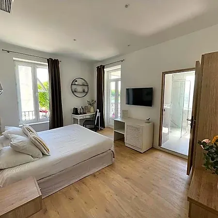 Hotel Les Deux Coteaux 3*