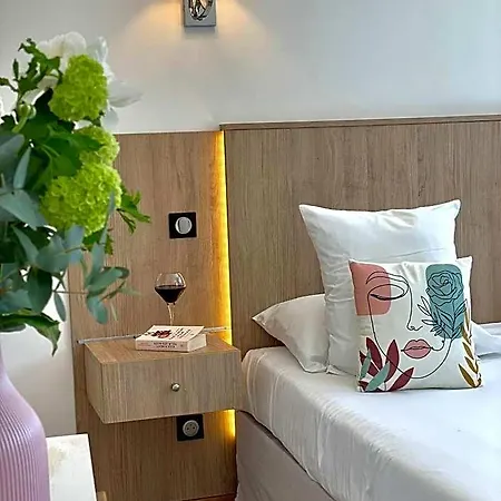 Hotel Les Deux Coteaux 3*